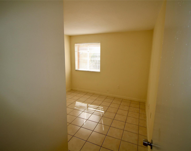6225 Sw 131st Court - Photo Thumbnail 9