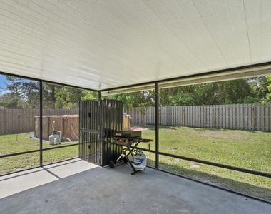 745 21st Street Sw - Photo Thumbnail 4