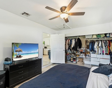 745 21st Street Sw - Photo Thumbnail 7