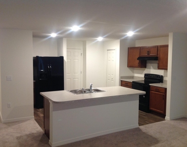 2862 Se Buccaneer Circle - Photo Thumbnail 1