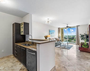 550 Okeechobee Boulevard - Photo Thumbnail 5