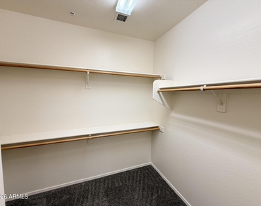 15240 N 142nd Avenue - Photo Thumbnail 23