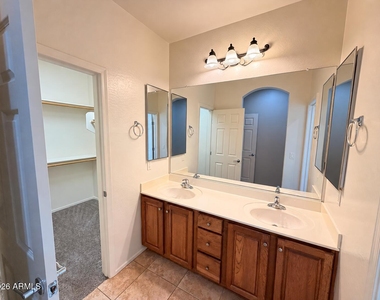 15240 N 142nd Avenue - Photo Thumbnail 20