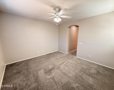 15240 N 142nd Avenue - Photo Thumbnail 16