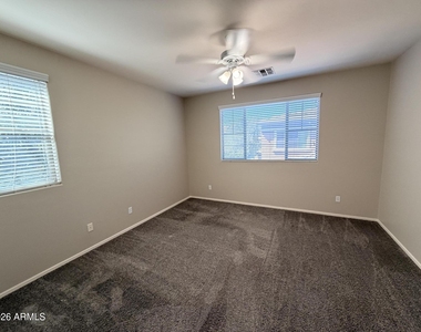 15240 N 142nd Avenue - Photo Thumbnail 18