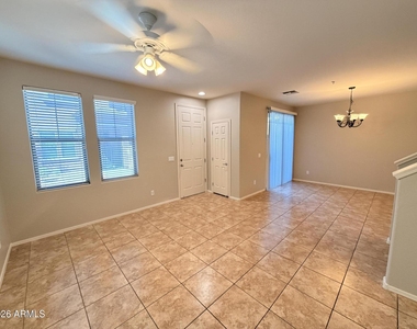 15240 N 142nd Avenue - Photo Thumbnail 9
