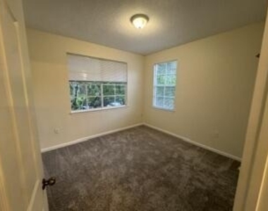 8201 Myrtlewood Circle W - Photo Thumbnail 6