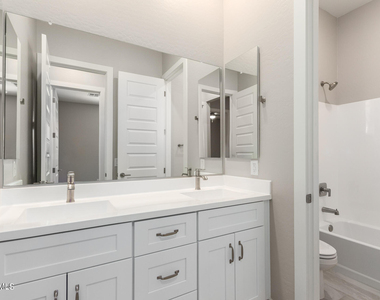 4133 E Las Colinas Drive - Photo Thumbnail 12
