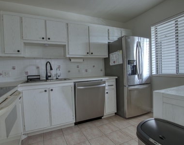 4489 Luxemburg Court - Photo Thumbnail 5