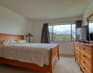 4489 Luxemburg Court - Photo Thumbnail 7