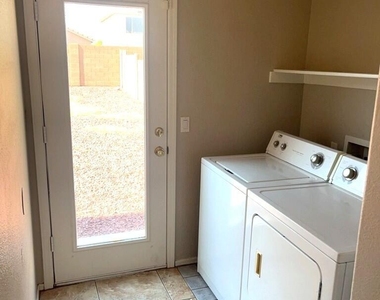12718 W Willow Avenue - Photo Thumbnail 24