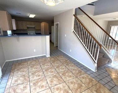 12718 W Willow Avenue - Photo Thumbnail 7