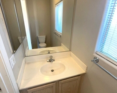 12718 W Willow Avenue - Photo Thumbnail 20