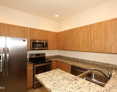 11640 N Tatum Boulevard - Photo Thumbnail 3