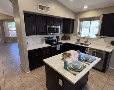 20919 N 38th Street - Photo Thumbnail 6