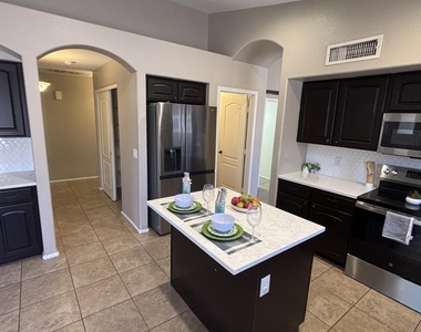 20919 N 38th Street - Photo Thumbnail 5