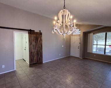 20919 N 38th Street - Photo Thumbnail 3