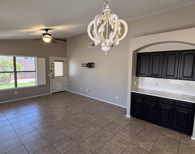 20919 N 38th Street - Photo Thumbnail 9