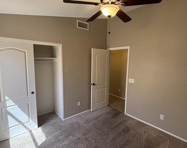 20919 N 38th Street - Photo Thumbnail 17
