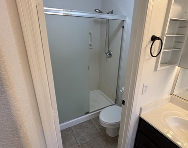 20919 N 38th Street - Photo Thumbnail 14