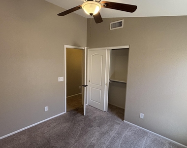 20919 N 38th Street - Photo Thumbnail 21