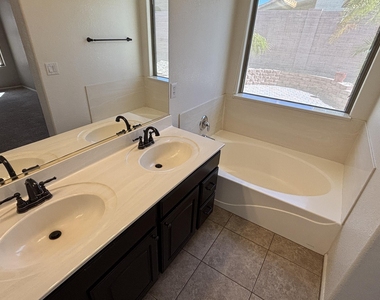 20919 N 38th Street - Photo Thumbnail 13