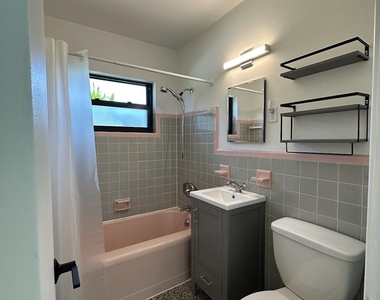 1117 Ne 17th - Photo Thumbnail 20