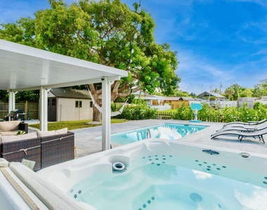 1754 Sw 28th Terrace - Photo Thumbnail 19