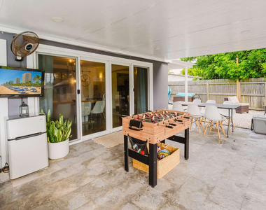 1754 Sw 28th Terrace - Photo Thumbnail 11