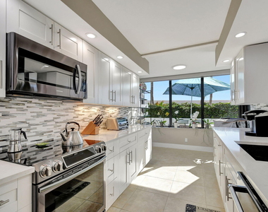 3590 S Ocean Boulevard - Photo Thumbnail 6