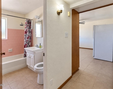 12811 N 111th Drive - Photo Thumbnail 4
