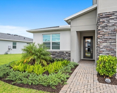10550 Sw Orana Drive - Photo Thumbnail 3