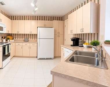8942 Se Riverfront Terrace - Photo Thumbnail 7