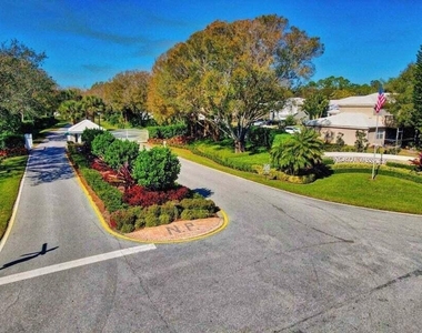8942 Se Riverfront Terrace - Photo Thumbnail 10