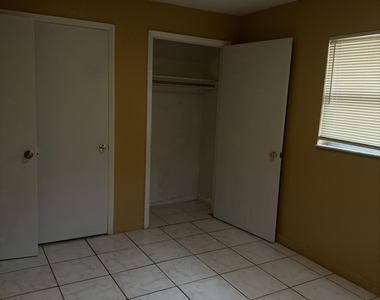 5630 Nw 15th Street - Photo Thumbnail 8