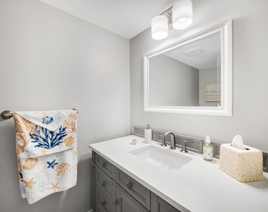 3400 N Ocean Drive - Photo Thumbnail 16