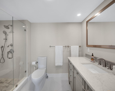 3400 N Ocean Drive - Photo Thumbnail 14