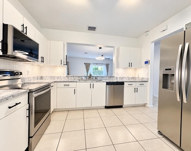 9491 Stanley Lane - Photo Thumbnail 3