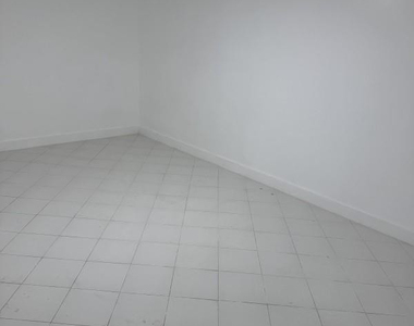 3046 W Missionwood Lane - Photo Thumbnail 6