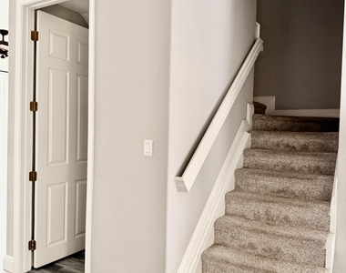 236 Lake Monterey Circle - Photo Thumbnail 9