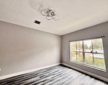 236 Lake Monterey Circle - Photo Thumbnail 4
