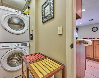 2810 Ne 48th Court - Photo Thumbnail 16