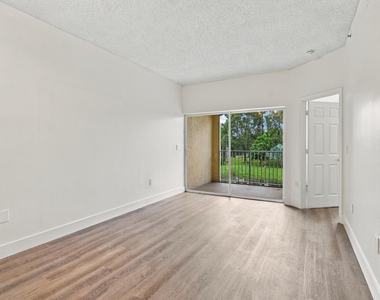 2020 Greenview Shores Boulevard - Photo Thumbnail 9