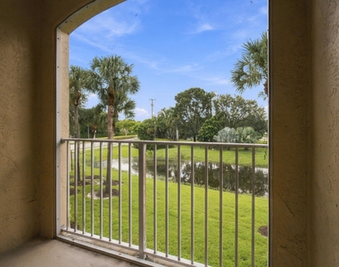 2020 Greenview Shores Boulevard - Photo Thumbnail 14