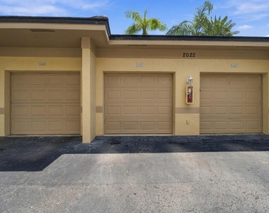 2020 Greenview Shores Boulevard - Photo Thumbnail 2