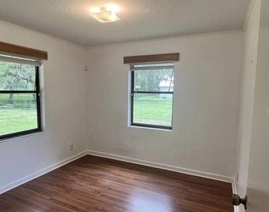 1903 Sw 3rd Avenue - Photo Thumbnail 12