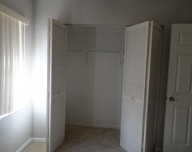 173 Executive Circle - Photo Thumbnail 29