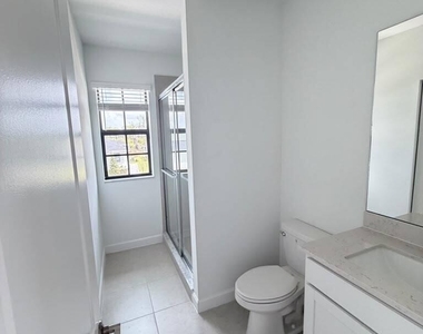 10676 Nw Wilgrove Lane - Photo Thumbnail 6
