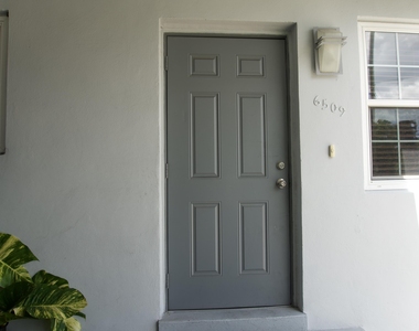 6509 Pines Parkway - Photo Thumbnail 14