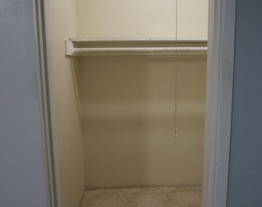 6509 Pines Parkway - Photo Thumbnail 18